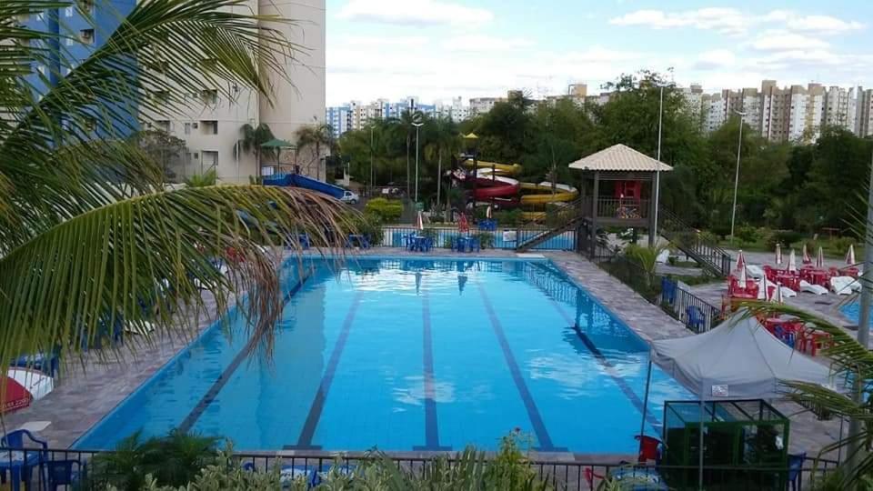 Golden Dolphin 3Pessoas Com Piscinas Termais Mais Toalhas E Roupas De Cama Lencois Travesseiros Fronhas Limpeza Do Check In Impostos E Taxas Ja Incluso Atencao A Hospedagem Podera Ocorrer No Express Ou Grand Hotel,Conforme A Disponibilidade De Apto Caldas Novas Eksteriør bilde